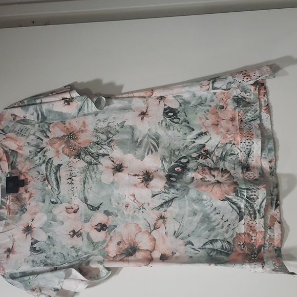 Top - Picture 6 of 12